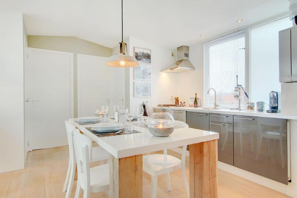 Canal Apartment Jordaan Amsterdam Room photo